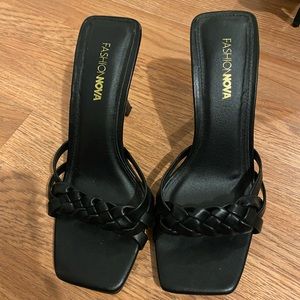 Black mule heel used twice